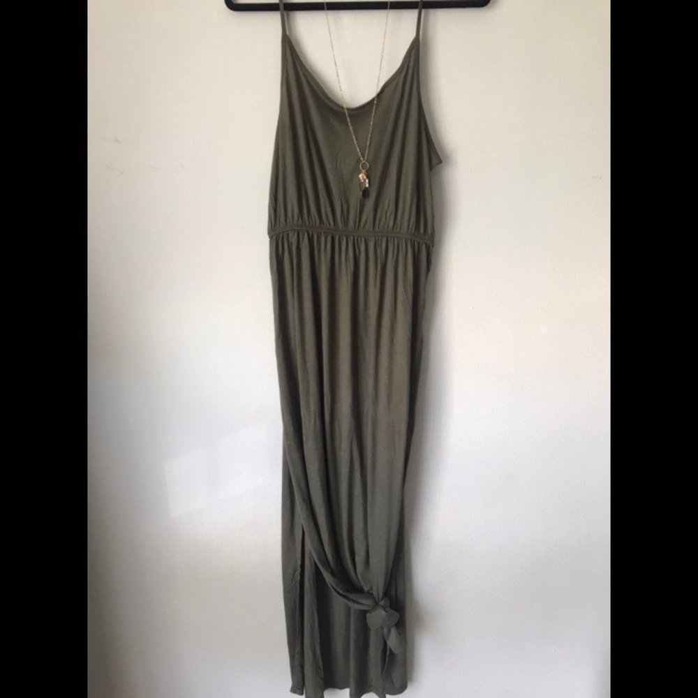 NWT Olive H&M Slit Maxi Dress